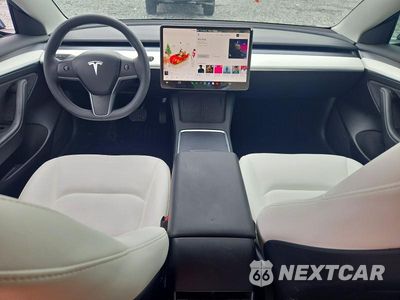 Zdjęcie 8 z 12 samochodu: 2023 TESLA MODEL 3 VIN:5YJ3E1EAXPF688185 - miniatura