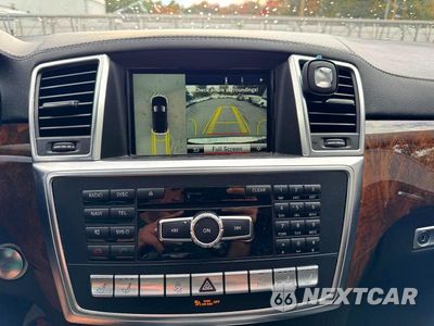 Zdjęcie 10 z 15 samochodu: 2015 MERCEDES-BENZ GL 550 4MATIC VIN:4JGDF7DE4FA511188 - miniatura