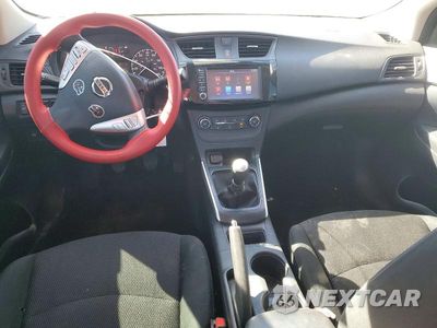 Zdjęcie 8 z 12 samochodu: 2019 NISSAN SENTRA S VIN:3N1AB7AP2KY219606 - miniatura
