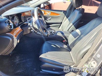 Zdjęcie 7 z 12 samochodu: 2018 MERCEDES-BENZ E 300 4MATIC VIN:WDDZF4KB9JA481203 - miniatura