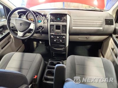 Zdjęcie 8 z 13 samochodu: 2008 DODGE GRAND CARAVAN SXT VIN:2D8HN54P88R729987 - miniatura