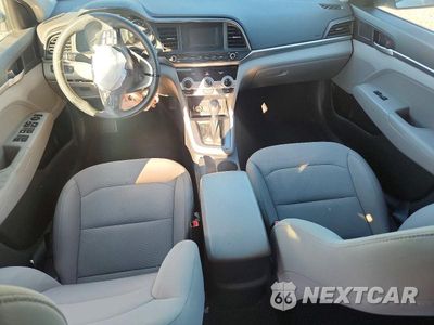 Zdjęcie 8 z 12 samochodu: 2019 HYUNDAI ELANTRA SE VIN:5NPD74LF4KH490808 - miniatura