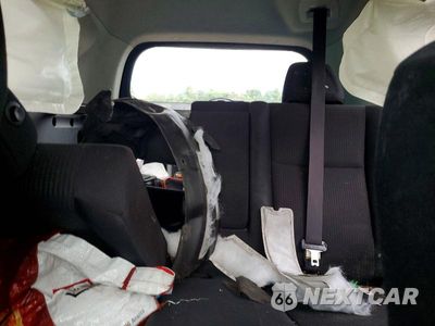 Zdjęcie 10 z 13 samochodu: 2015 TOYOTA RAV4 LE VIN:JTMBFREV3FJ050314 - miniatura