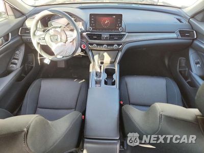 Zdjęcie 8 z 12 samochodu: 2019 HONDA ACCORD LX VIN:1HGCV1F14KA058910 - miniatura