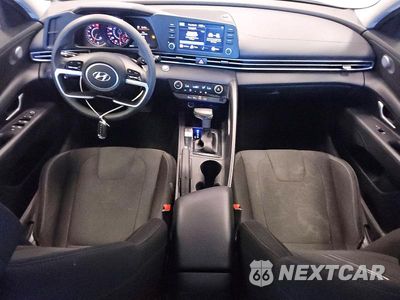 Zdjęcie 8 z 12 samochodu: 2021 HYUNDAI ELANTRA SEL VIN:5NPLM4AG2MH027505 - miniatura