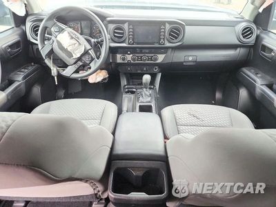 Zdjęcie 8 z 12 samochodu: 2021 TOYOTA TACOMA SR V6 VIN:3TMCZ5AN8MM407755 - miniatura