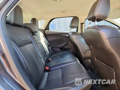 Zdjęcie 10 z 12 samochodu: 2012 FORD FOCUS SEL VIN:1FAHP3M27CL282903 - miniatura