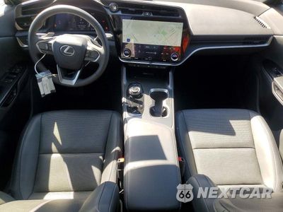 Zdjęcie 8 z 12 samochodu: 2024 LEXUS RZ 300E VIN:JTJABABB2RA000489 - miniatura