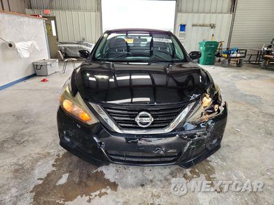 Piąte zdjęcie samochodu w środku: 2017 NISSAN ALTIMA 2.5 SR VIN:1N4AL3AP5HC493375 - miniatura