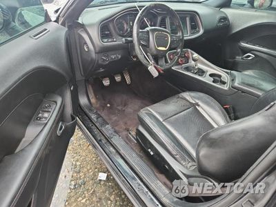 Zdjęcie 8 z 12 samochodu: 2016 DODGE CHALLENGER R/T VIN:2C3CDZBT6GH120294 - miniatura