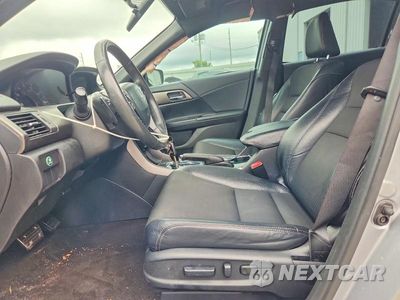 Zdjęcie 7 z 12 samochodu: 2017 HONDA ACCORD SPORT VIN:1HGCR2F5XHA141540 - miniatura