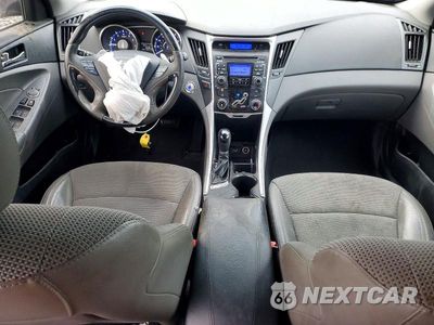 Zdjęcie 8 z 12 samochodu: 2011 HYUNDAI SONATA SE VIN:5NPEC4AC7BH156958 - miniatura