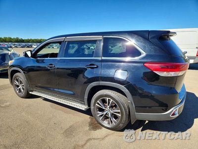 Drugie zdjęcie samochodu z przodu: 2018 TOYOTA HIGHLANDER LE VIN:5TDBZRFH1JS820862 - miniatura