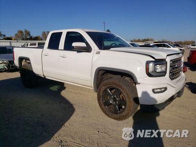 Czwarte zdjęcie samochodu z boku: 2017 GMC SIERRA K1500 VIN:1GTV2LEC9HZ310725 - miniatura