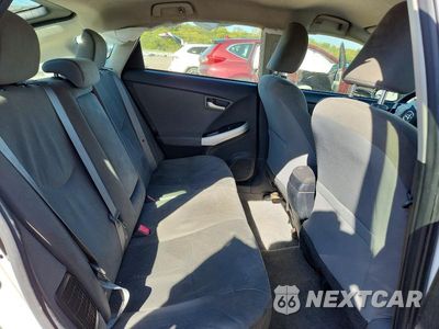 Zdjęcie 10 z 12 samochodu: 2015 TOYOTA PRIUS TWO VIN:JTDKN3DU9F0416422 - miniatura