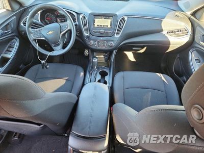 Zdjęcie 8 z 12 samochodu: 2017 CHEVROLET MALIBU LT VIN:1G1ZE5ST1HF160354 - miniatura