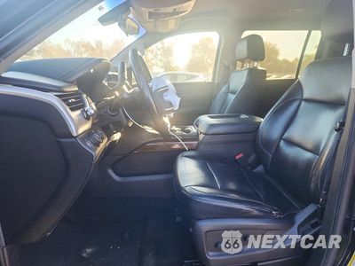 Zdjęcie 7 z 14 samochodu: 2017 GMC YUKON XL K1500 SLE VIN:1GKS2FKC4HR214398 - miniatura