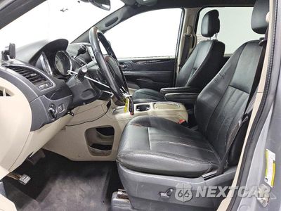Zdjęcie 7 z 14 samochodu: 2018 DODGE GRAND CARAVAN SXT VIN:2C4RDGCG5JR282057 - miniatura