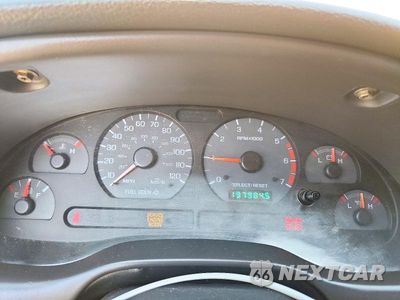Zdjęcie 9 z 13 samochodu: 1999 FORD MUSTANG VIN:1FAFP4049XF137886 - miniatura