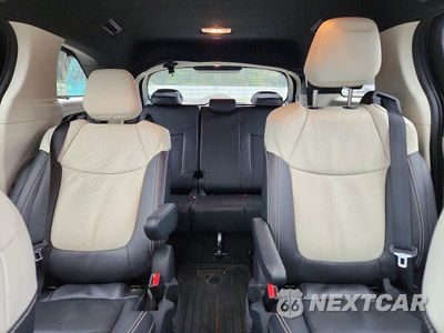 Zdjęcie 10 z 13 samochodu: 2025 TOYOTA SIENNA PLATINUM 7-PASSENGER VIN:5TDESKFC3SS222805 - miniatura