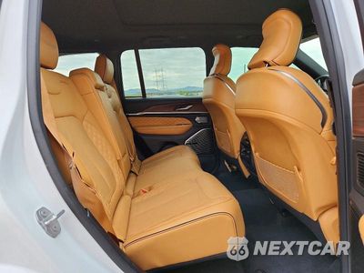 Zdjęcie 11 z 14 samochodu: 2025 JEEP GRAND CHEROKEE SUMMIT 4XE VIN:1C4RJYE66S8664369 - miniatura