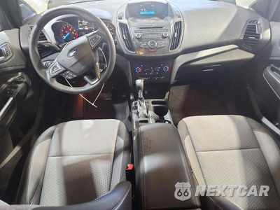 Zdjęcie 8 z 13 samochodu: 2017 FORD ESCAPE SE VIN:1FMCU0GD1HUB28628 - miniatura