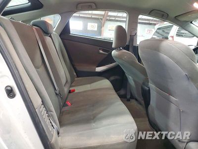 Zdjęcie 10 z 12 samochodu: 2013 TOYOTA PRIUS TWO VIN:JTDKN3DU1D5598262 - miniatura