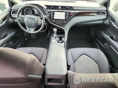 Zdjęcie 8 z 12 samochodu: 2018 TOYOTA CAMRY LE VIN:4T1B11HK8JU593579 - miniatura