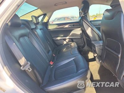Zdjęcie 10 z 12 samochodu: 2016 LINCOLN MKZ VIN:3LN6L2G92GR615186 - miniatura