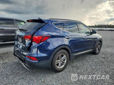 Trzecie zdjęcie samochodu z tyłu: 2017 HYUNDAI SANTA FE SPORT 2.4L VIN:5XYZU3LB8HG499405 - miniatura