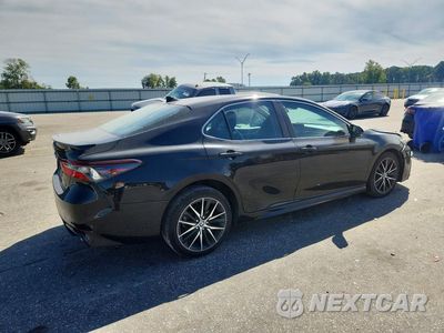 Trzecie zdjęcie samochodu z tyłu: 2022 TOYOTA CAMRY SE VIN:4T1G11AK7NU694215 - miniatura