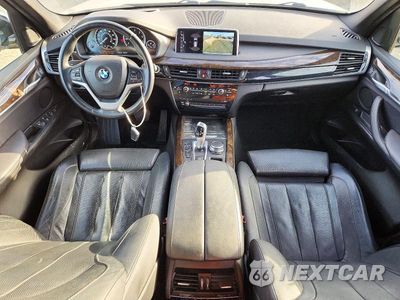 Zdjęcie 8 z 13 samochodu: 2017 BMW X5 XDR40E VIN:5UXKT0C51H0S80643 - miniatura