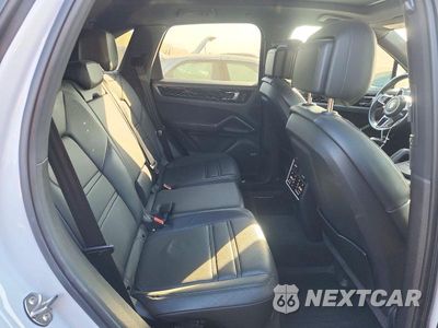 Zdjęcie 10 z 12 samochodu: 2019 PORSCHE CAYENNE VIN:WP1AA2AY9KDA11039 - miniatura
