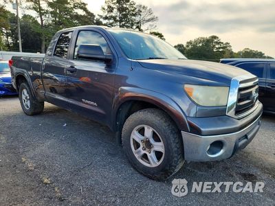 Czwarte zdjęcie samochodu z boku: 2013 TOYOTA TUNDRA DOUBLE CAB SR5 VIN:5TFRM5F16DX060614 - miniatura