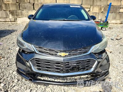 Piąte zdjęcie samochodu w środku: 2017 CHEVROLET CRUZE LT VIN:1G1BE5SM9H7238299 - miniatura