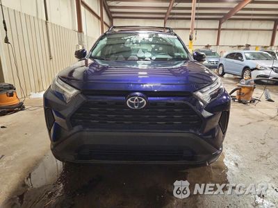 Piąte zdjęcie samochodu w środku: 2024 TOYOTA RAV4 HYBRID XLE VIN:2T3RWRFV1RW221595 - miniatura