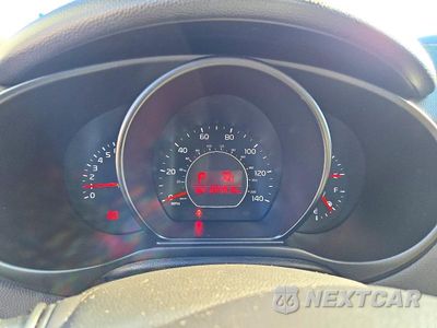 Zdjęcie 9 z 13 samochodu: 2015 KIA SOUL BASE VIN:KNDJN2A22F7130122 - miniatura