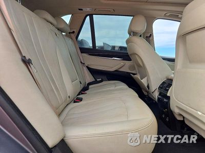Zdjęcie 11 z 13 samochodu: 2016 BMW X5 XDR40E VIN:5UXKT0C5XG0S75553 - miniatura