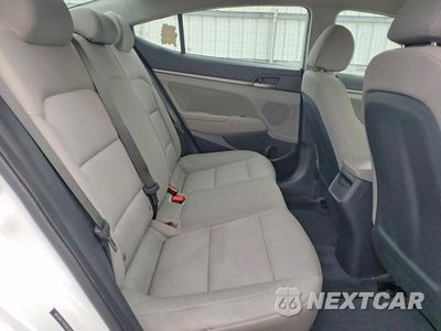 Zdjęcie 10 z 12 samochodu: 2017 HYUNDAI ELANTRA SE VIN:5NPD84LF1HH001920 - miniatura