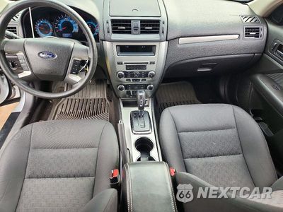 Zdjęcie 8 z 13 samochodu: 2012 FORD FUSION SE VIN:3FAHP0HA8CR145065 - miniatura
