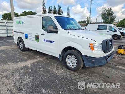 Czwarte zdjęcie samochodu z boku: 2016 NISSAN NV 1500 SV VIN:1N6BF0KM0GN803165 - miniatura