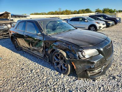 Czwarte zdjęcie samochodu z boku: 2021 CHRYSLER 300 S VIN:2C3CCABG5MH538199 - miniatura