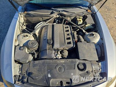 Zdjęcie 11 z 12 samochodu: 2005 BMW Z4 2.5 VIN:4USBT33535LS55444 - miniatura