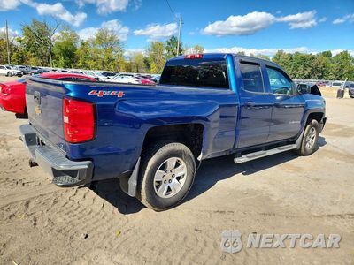 Trzecie zdjęcie samochodu z tyłu: 2017 CHEVROLET SILVERADO K1500 LT VIN:1GCVKREC2HZ136953 - miniatura