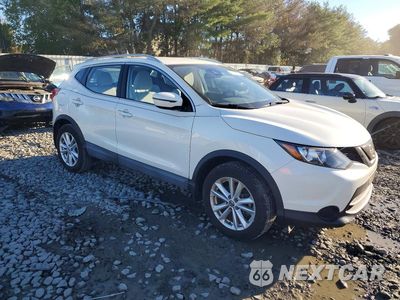 Czwarte zdjęcie samochodu z boku: 2019 NISSAN ROGUE SPORT SV VIN:JN1BJ1CR1KW626083 - miniatura