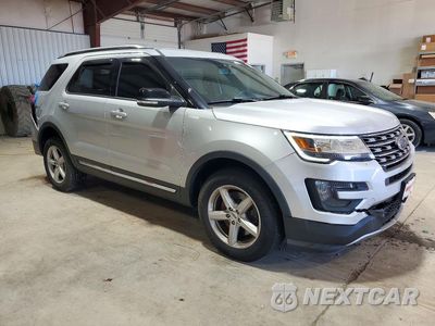Czwarte zdjęcie samochodu z boku: 2016 FORD EXPLORER XLT VIN:1FM5K8D89GGA32862 - miniatura