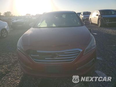 Piąte zdjęcie samochodu w środku: 2015 HYUNDAI SONATA SE VIN:5NPE24AF4FH136623 - miniatura
