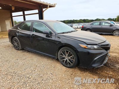 Czwarte zdjęcie samochodu z boku: 2022 TOYOTA CAMRY SE VIN:4T1G11AK1NU629361 - miniatura