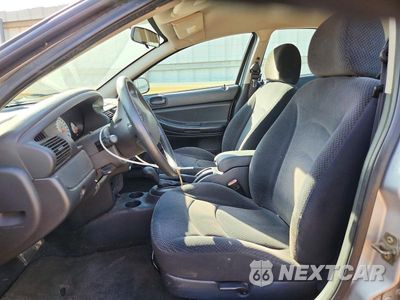Zdjęcie 7 z 12 samochodu: 2004 DODGE STRATUS SE VIN:1B3EL36X24N144937 - miniatura