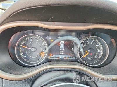 Zdjęcie 9 z 13 samochodu: 2015 JEEP CHEROKEE LIMITED VIN:1C4PJMDB2FW705807 - miniatura